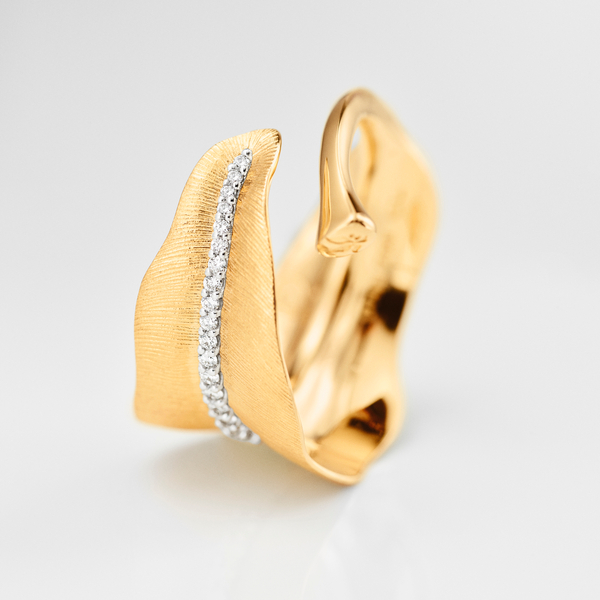 Lotus ring 4 | Ole Lynggaard