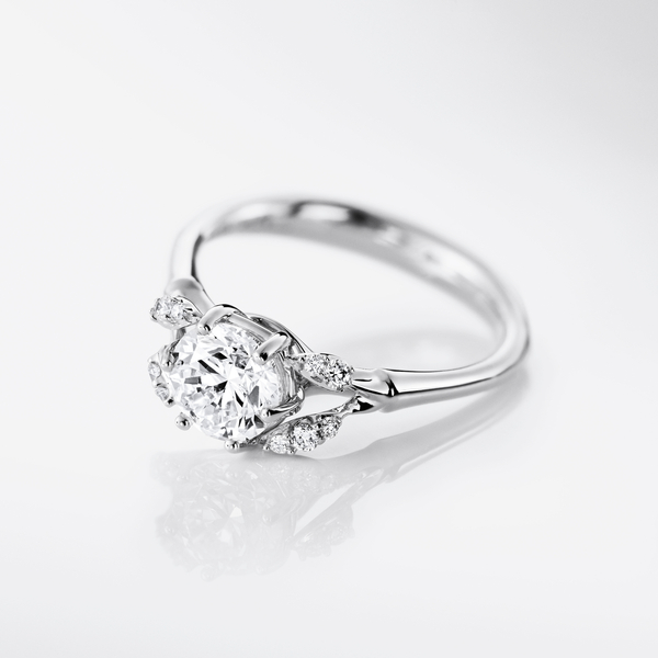 Winter Frost solitaire ring | Ole Lynggaard