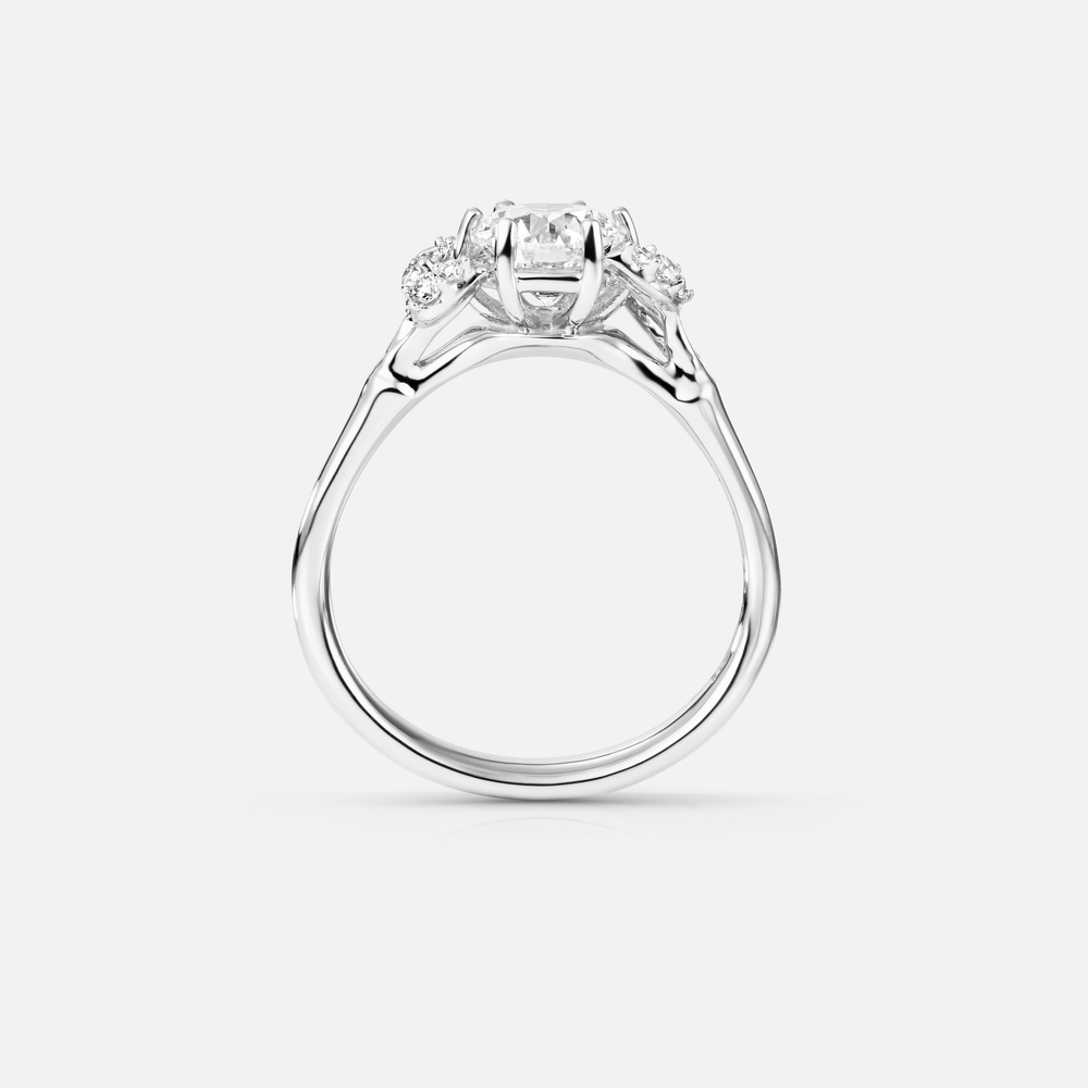 Winter Frost solitaire ring | Ole Lynggaard